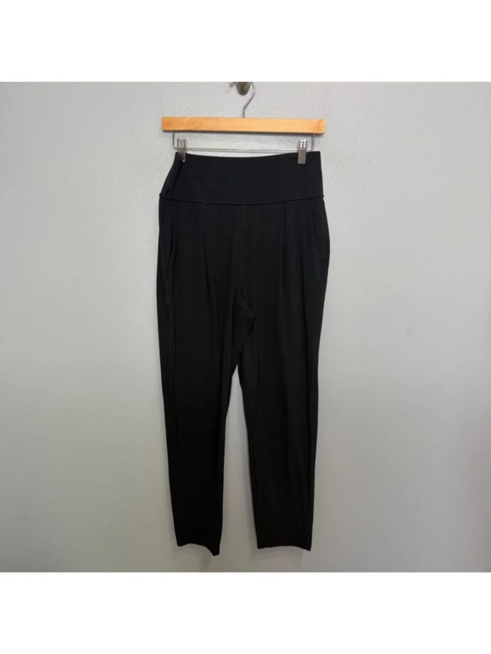ATHLETA black elation pants size S - Picture 2 of 5